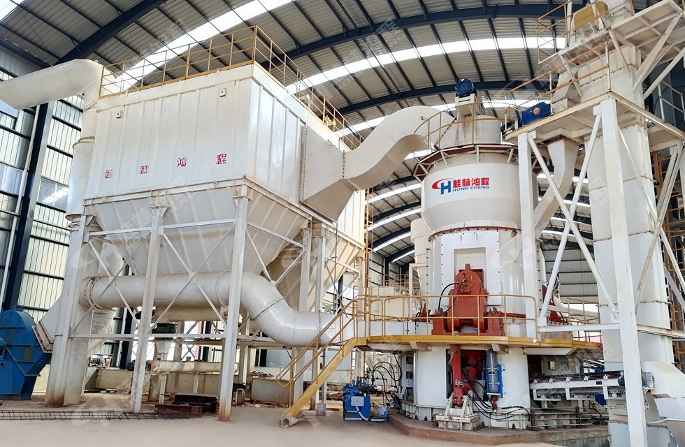 云南大型脫硫石灰石立磨制粉生產(chǎn)線